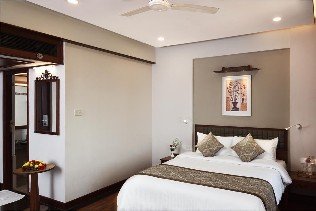 Keys Select By Lemon Tree Hotels, Malabar Gate, Kozhikode Exterior photo